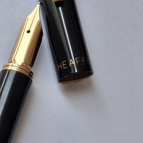 Sheaffer 18k Gold Pen new with box and spare parts