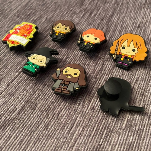 Harry Potter Griffindor Crocs Accessories set of 7 new