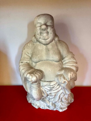 Large ceramic Buddha like new, gray shades