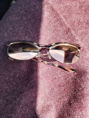 Med sunglasses like new