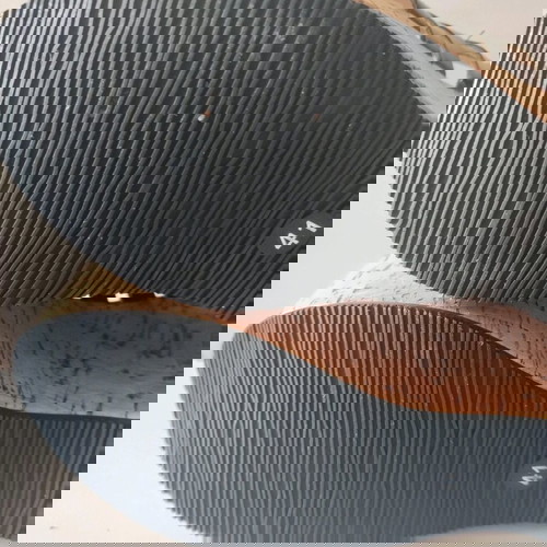 Πέδιλα πλατφόρμες νούμερο 41 σαν καινούργια, μαύρα με φελλό