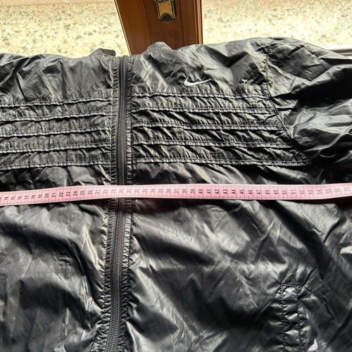 Nike waterproof and windproof black jacket large like new