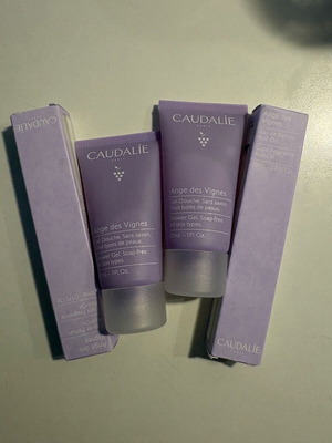 Caudalie Ange De Vignes set new with shower gel and roll on perfume