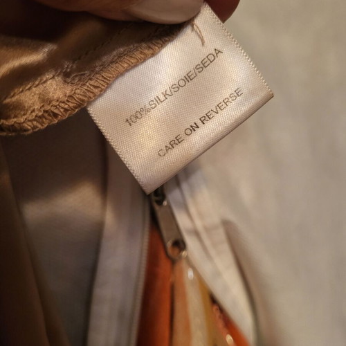 BCBG Maxazria No12 dress 100% silk like new, multicolor
