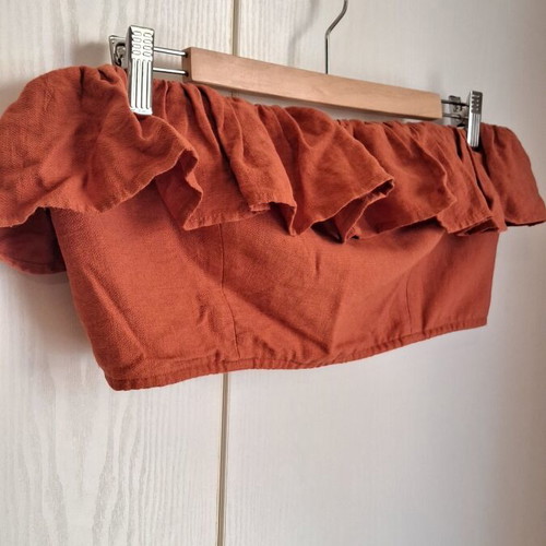 Mind Matter Strapless Crop Top with Ruffles Brick Red like new, size Medium