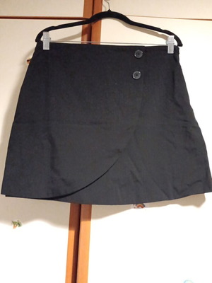 Φούστα υφασμάτινη χιαστί μεταχειρισμένη, μέγεθος XL, μαύρη