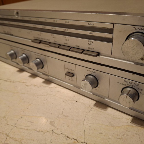 Sharp SA-11Z radio amplifier used, 4 ohm, 20W per channel