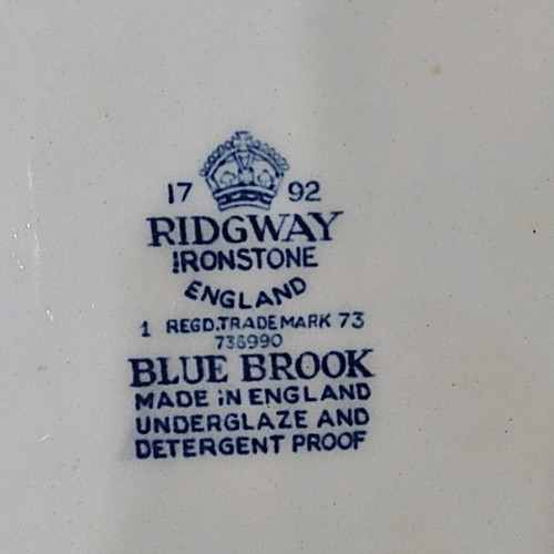 Ridgway Ironstone England porcelain plate like new, decorative