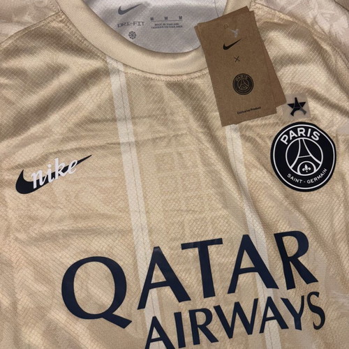 Paris Saint Germain Gold Desert Jersey Size M, New Authentic