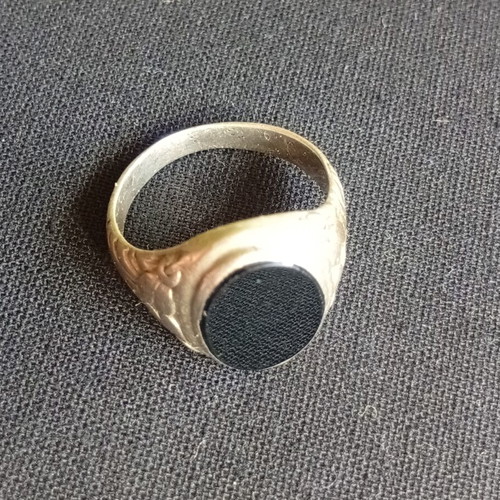 Silver ring with onyx 835 used, size 19.2 mm