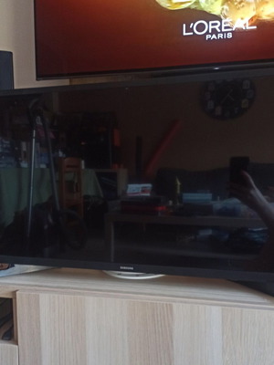 Samsung Smart Τηλεόραση 32" Full HD LED UE32T5302AKXXH μεταχειρισμένη, για ανταλλακτικά