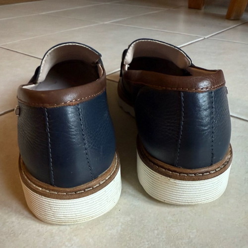 Valleverde leather blue loafers size 39 like new
