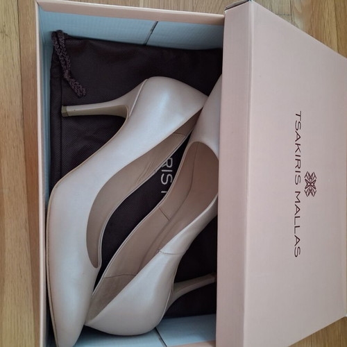 Tsakiris Mallas nude pearly pumps size 40 like new, 9cm heel
