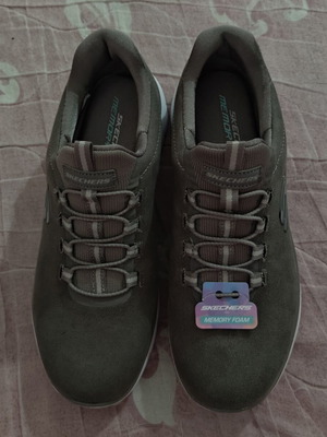 Skechers women's athletic shoes, size 37.5, grey