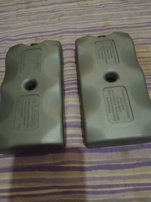 Set of two ice packs new