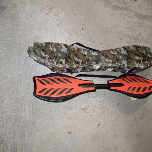 Razor Ripstik Air Pro 8.5" Complete Waveboard skateboard red like new with carrying bag