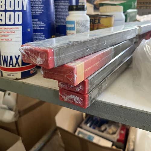 Maco Aluminum Level 3 Eyes New