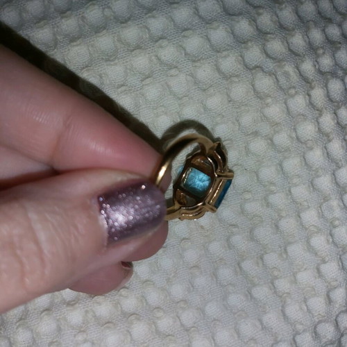 Ring with blue stone and 4 rhinestones, new, gold color