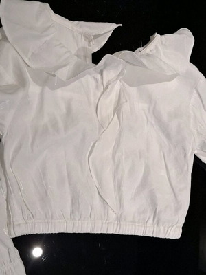 Zara white dressy top 9 years like new
