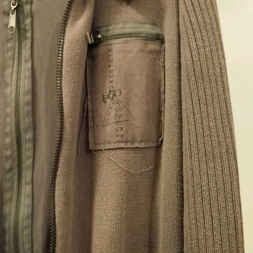 Men's modern khaki cardigan XL like new with hood and double fastening