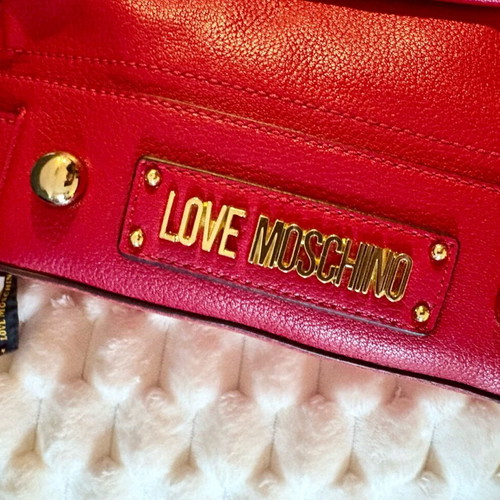 Moschino red backpack like new with scarf - € 20,00 - Vendora.cy display picture 1