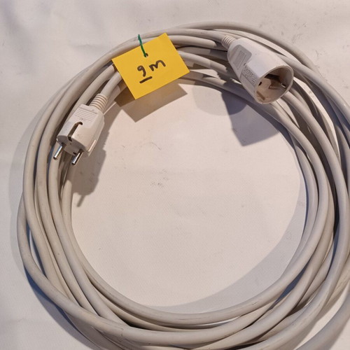 Cable 9 meters with plug single-core 3x1.5 like new with internal double insulation