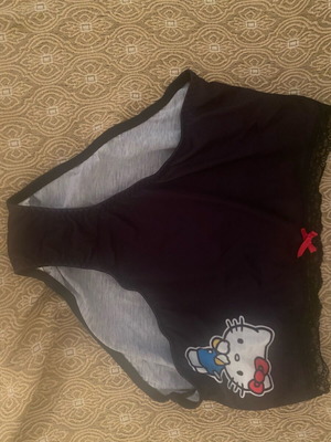 Дамско бельо Hello Kitty ново, комплект от 2, черно