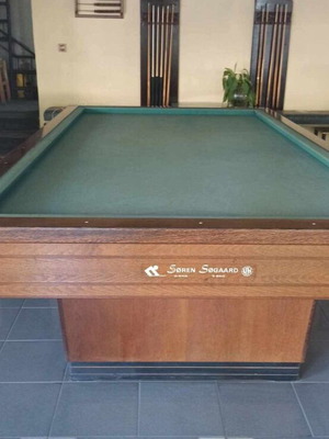 French heated billiard table used, Soren Sogaard, 2.8m x 1.5m