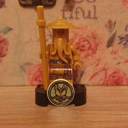 Lego Ninjago 10th Anniversary Set of 7 Minifigures New with Airjitzu Tiles