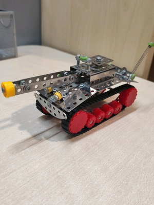 Model tank used, metal
