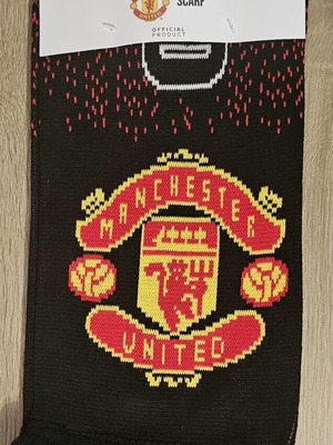 Manchester United official scarf new with tag