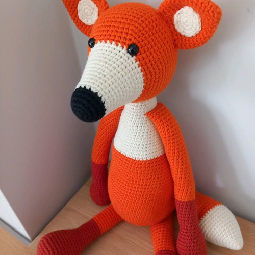 Handmade knitted fox toy new, child-friendly materials