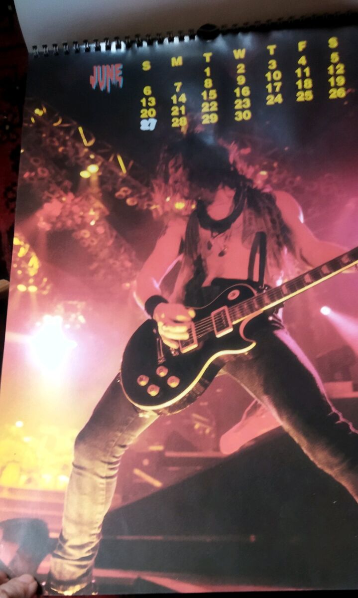 Guns N' Roses 1993 calendar like new - € 16,00 - Vendora.cy