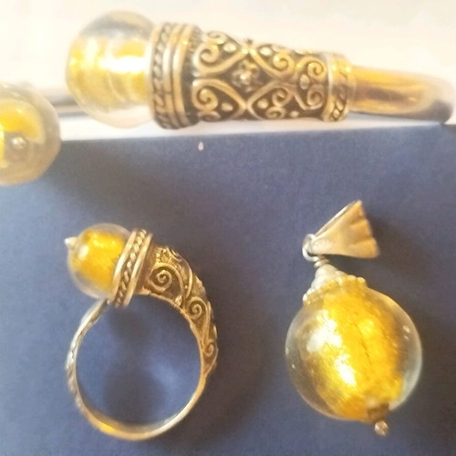 925 Silver Jewelry Set like new with glass beads and gold leaf accents