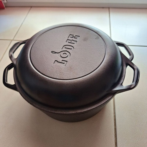 Lodge deep pot / Dutch oven, 4.7 liters