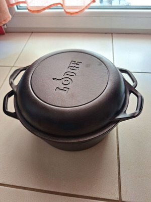 Lodge deep pot / Dutch oven, 4.7 liters