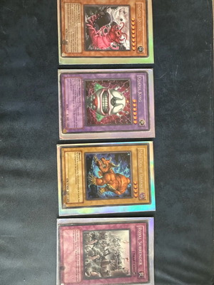 Rare cards 4 με τις θήκες τους