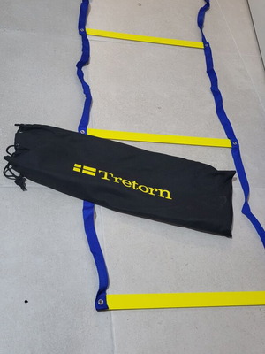 Tretorn training ladder new with carrying case, 7.5 m length