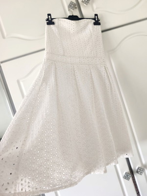 Kiabi White Strapless Dress Broderie Anglaise Size S Like New