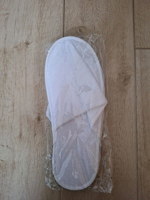 House slippers new, white