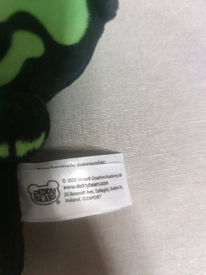 Deddy Bear Bones skeleton keychain like new