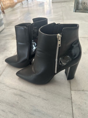 Black ankle boots used with 8 cm heel, size 40