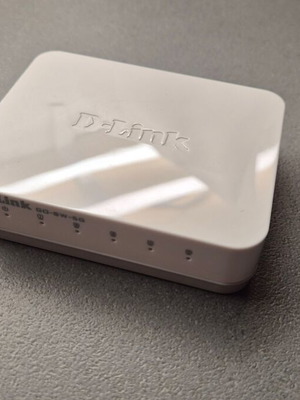 D-Link GO-SW-5G 5-Port Gigabit Easy Desktop Switch like new