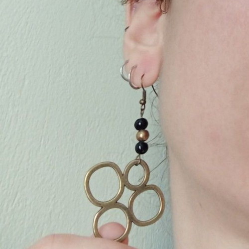 Dangling earrings new, gold color