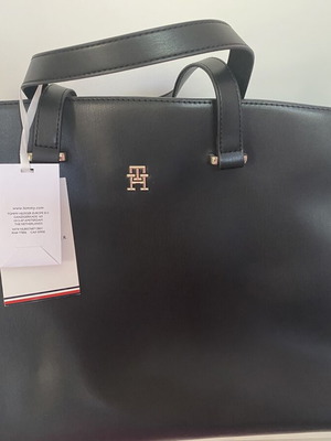 Tommy Hilfiger bag new, black, 41x27x14 cm