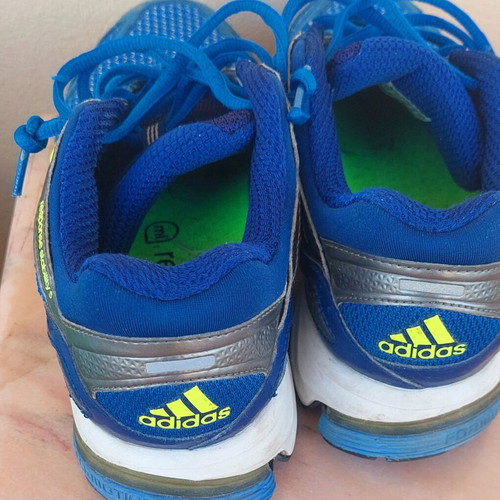 Adidas Response running shoes like new, size 40, blue
