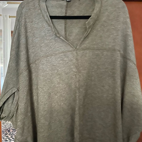 Attrattivo women's khaki blouse like new, size S