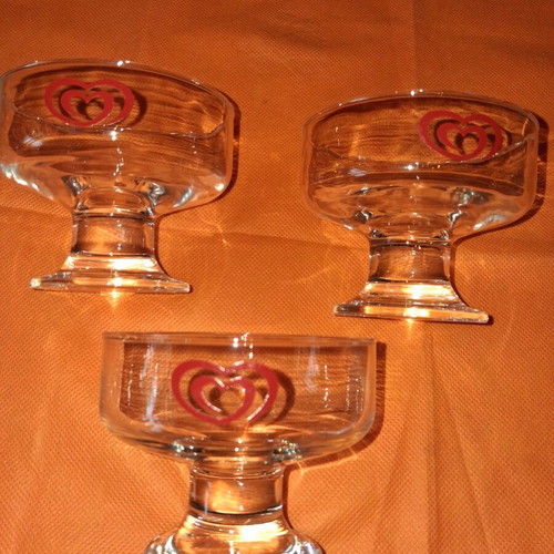 Algida glass ice cream bowls set of 3 like new, vintage collectible