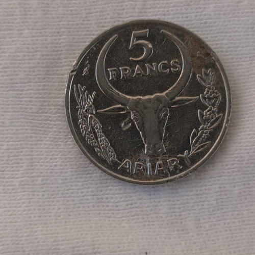 Madagascar 1968 5 Francs coin like new