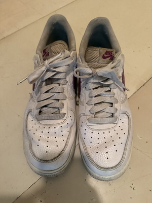 Nike sneakers μεταχειρισμένα, μέγεθος 45, άσπρα, απλά και καθημερινά
